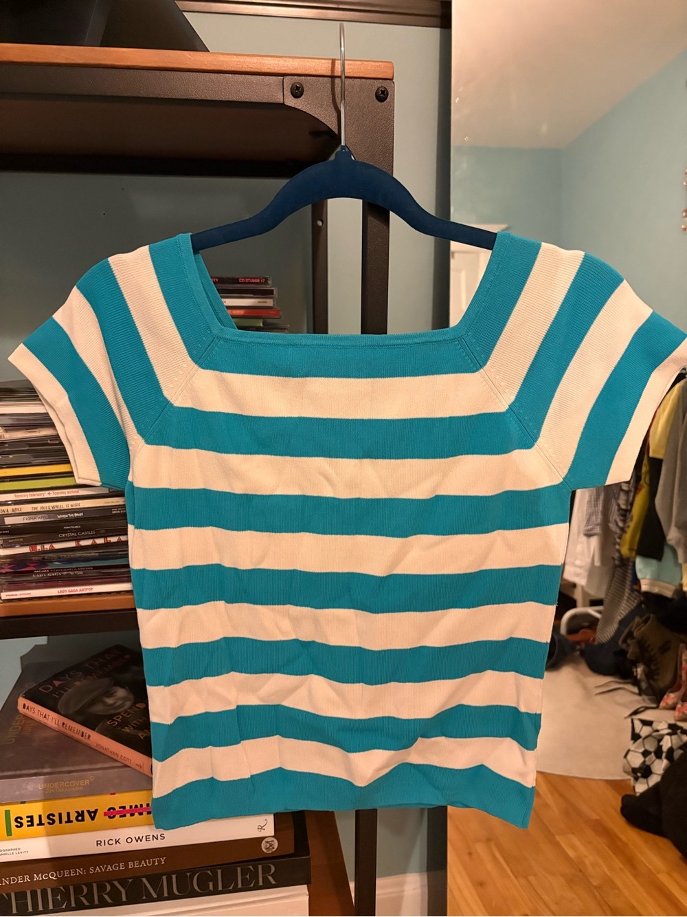 100% silk knit Joseph A Turquoise & White Striped Square-Neck Tank